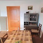 Charmantes Apartment Am Woerthersee Sekull