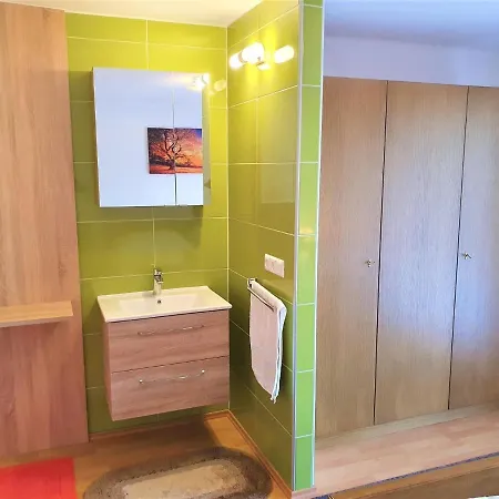 Am Woerthersee Mit Pool *