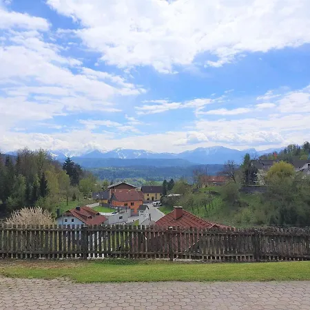 アパート Charmantes Apartment Am Woerthersee Sekull