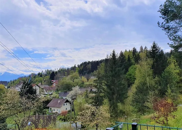 Am Woerthersee Mit Pool דירה Sekull