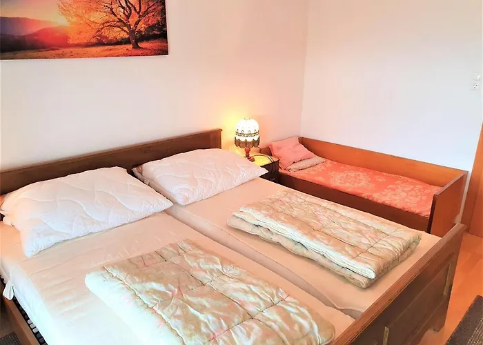 דירה Am Woerthersee Mit Pool Sekull